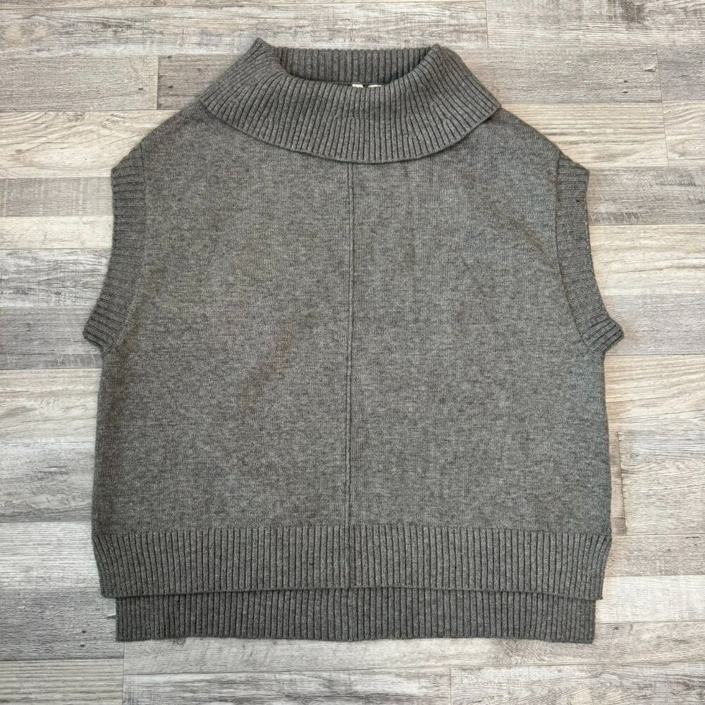 Anthropologie Moth Grey Turtleneck Sleeveless Pullover Sweater Size Medium I25